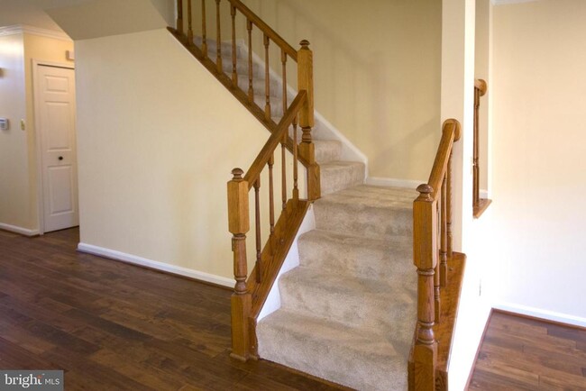 Building Photo - 5339 Buxton Ct