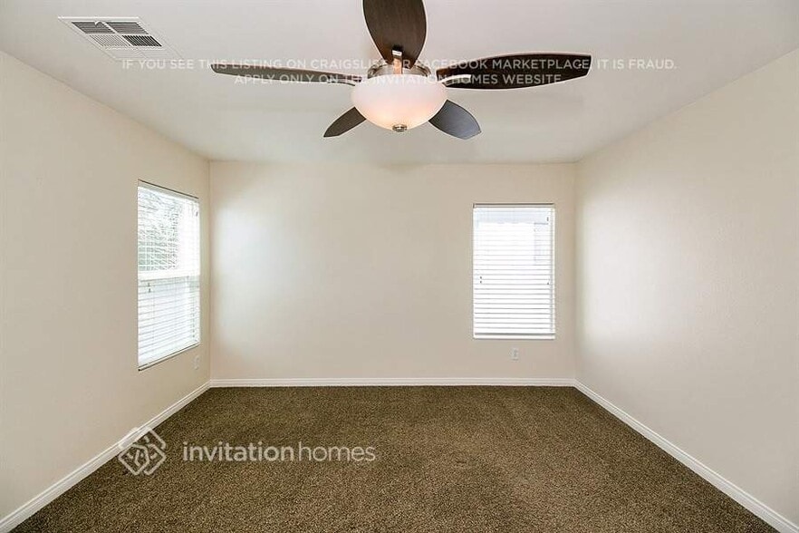 Building Photo - 7423 Scottish Castle Ave