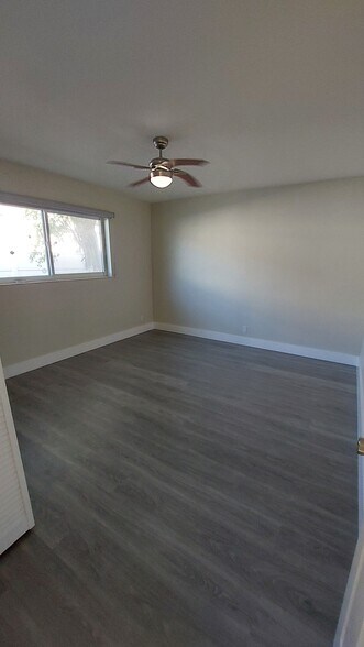 Building Photo - 2312 Van Buren St