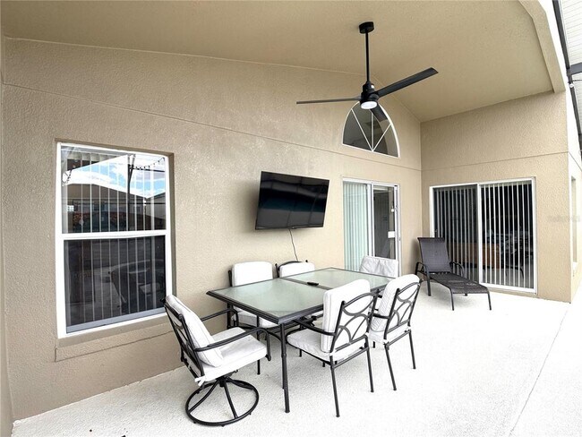 Building Photo - 353 Kensington Dr