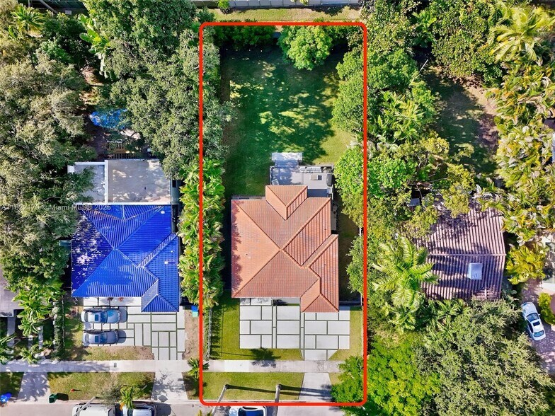 Building Photo - 130 SW 25th Rd