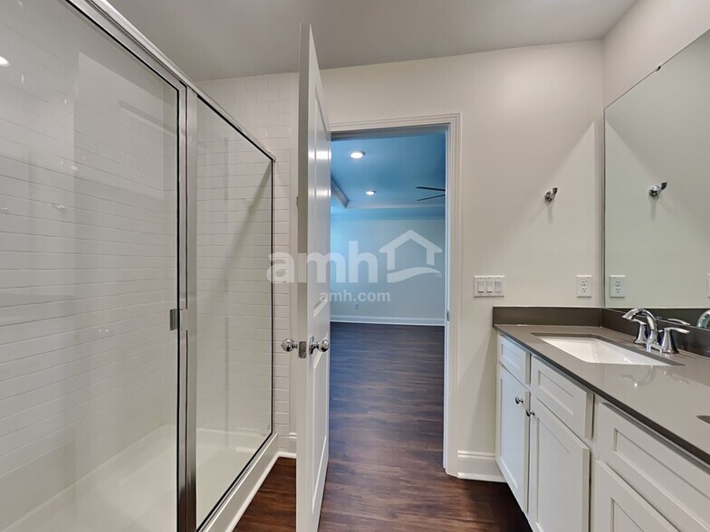 Building Photo - 507 Plumeria Lane
