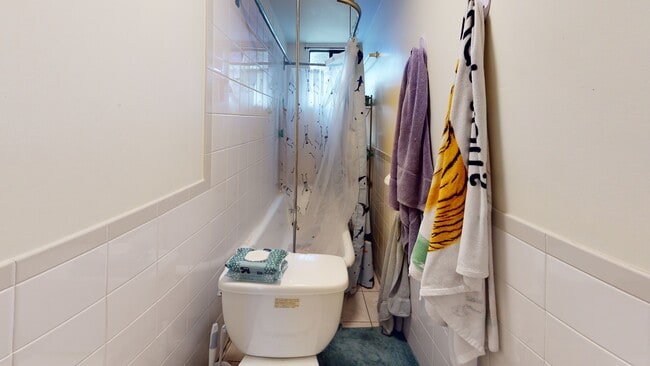 Building Photo - 9 Winship St