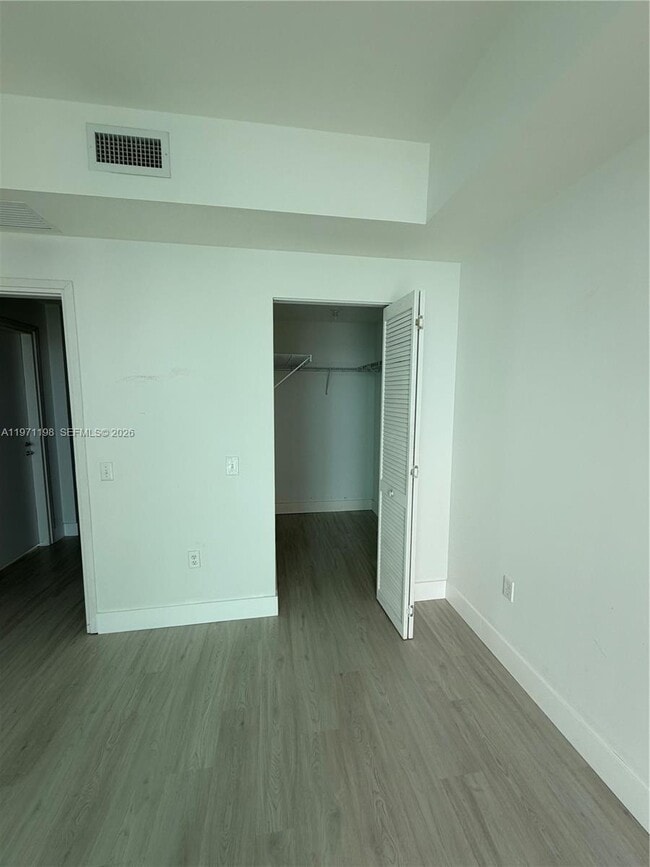 Building Photo - 300 S Biscayne Blvd