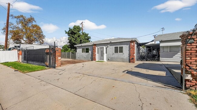 Building Photo - 1216 Butterfield Rd