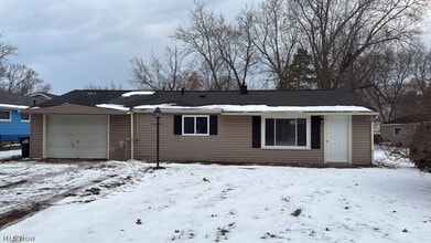 Building Photo - 4095 Sleepy Hollow Rd