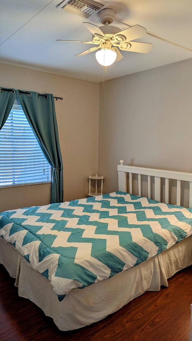 Building Photo - 73530 Red Cir