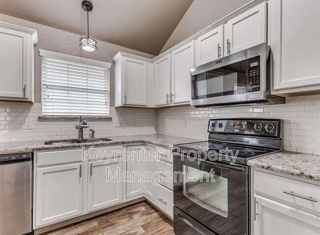 Building Photo - 517 Cherokee Gate Dr