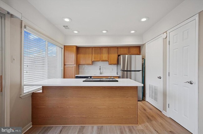 Building Photo - 138 Cheshire Dr