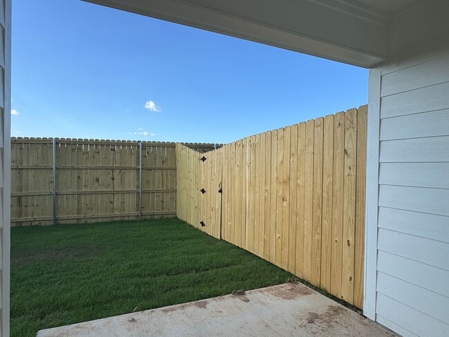 Building Photo - 14574 CR 2191