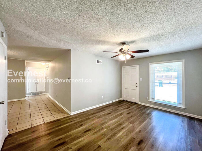 Building Photo - 1731 Carla Cove