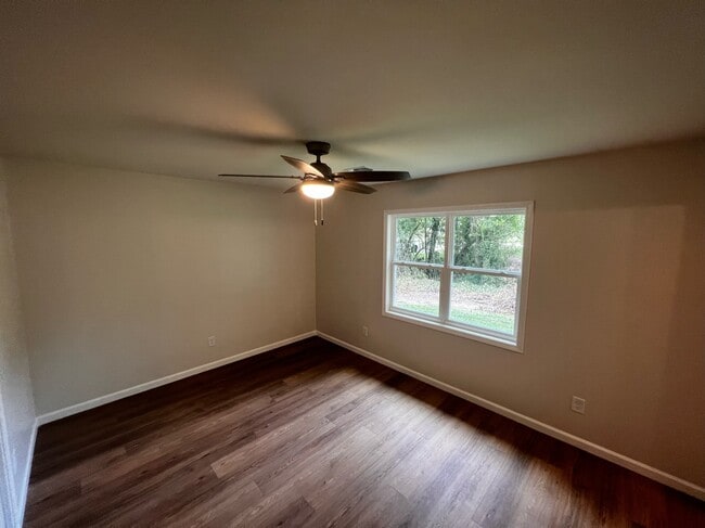 Building Photo - 3025 Barrett Ct