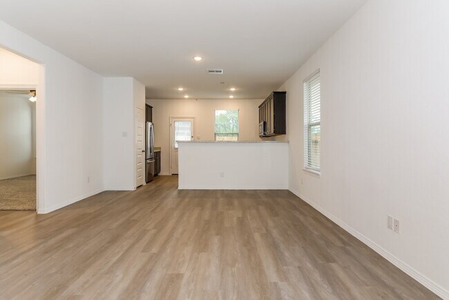 Building Photo - 16647 Spirit St