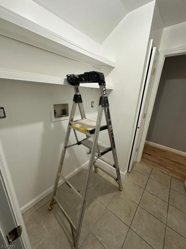 Building Photo - 28 Branford St