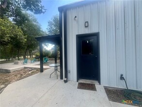 Building Photo - 625 S Milam St
