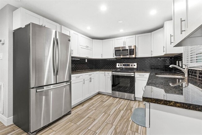 Building Photo - 14810 55th Way N