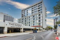 Building Photo - 3223 W 6th St