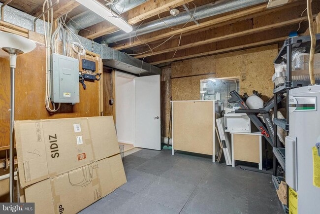Building Photo - 2990 Borge St