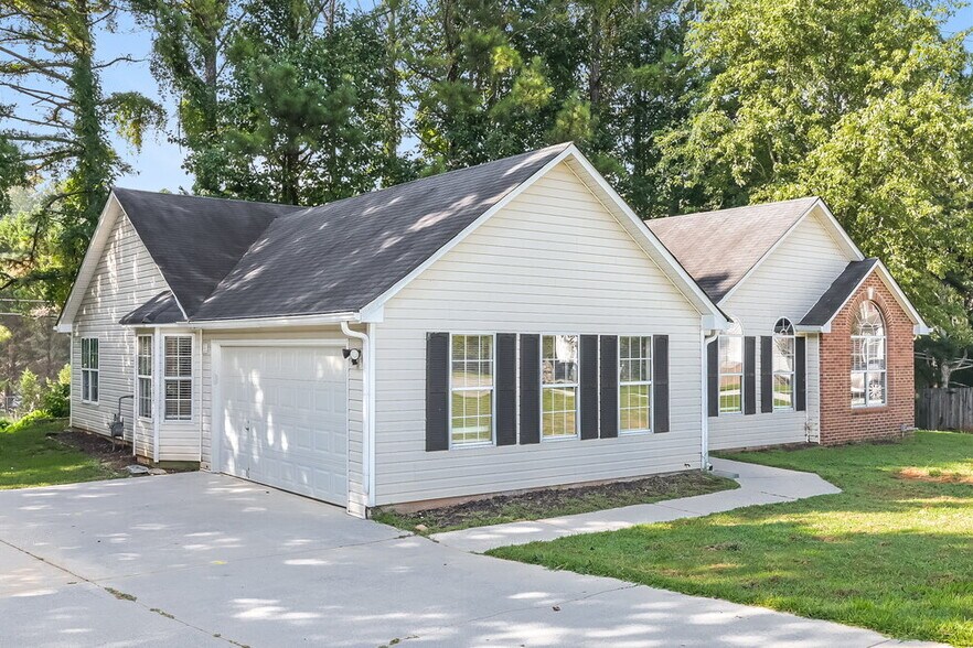 Building Photo - 85 Pompas Ct