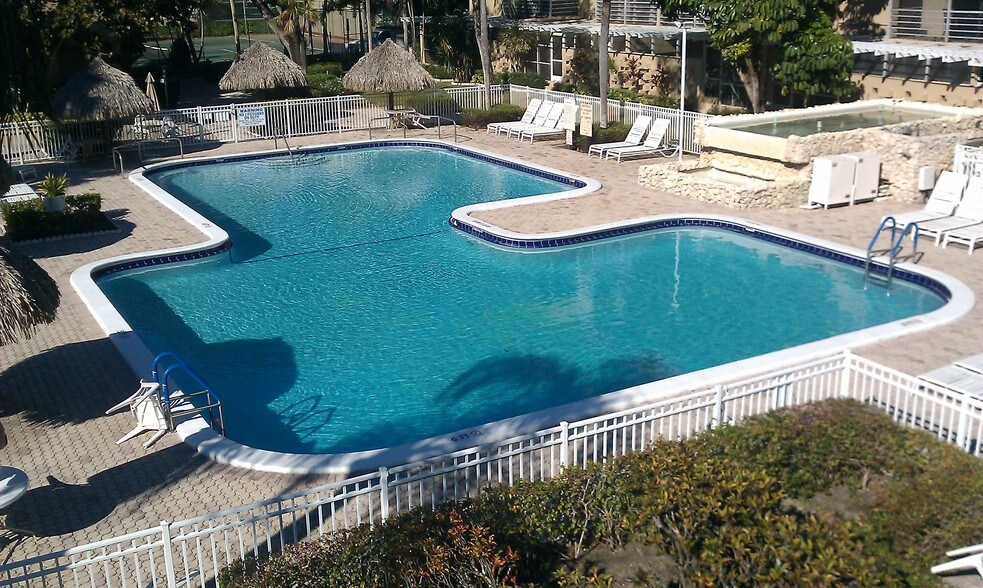 Pool - 403 NW 68th Ave