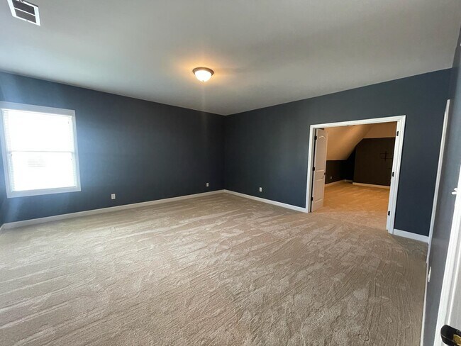 Building Photo - 556 Althea Ln