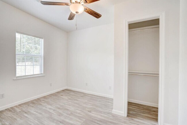 Building Photo - 301 Tatum Rd