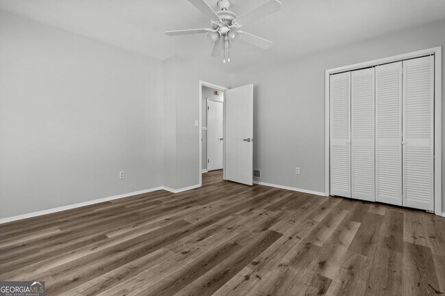 Building Photo - 1834 Dogwood Ct SW