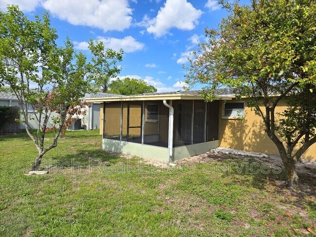 Building Photo - 3101 Matchlock Dr