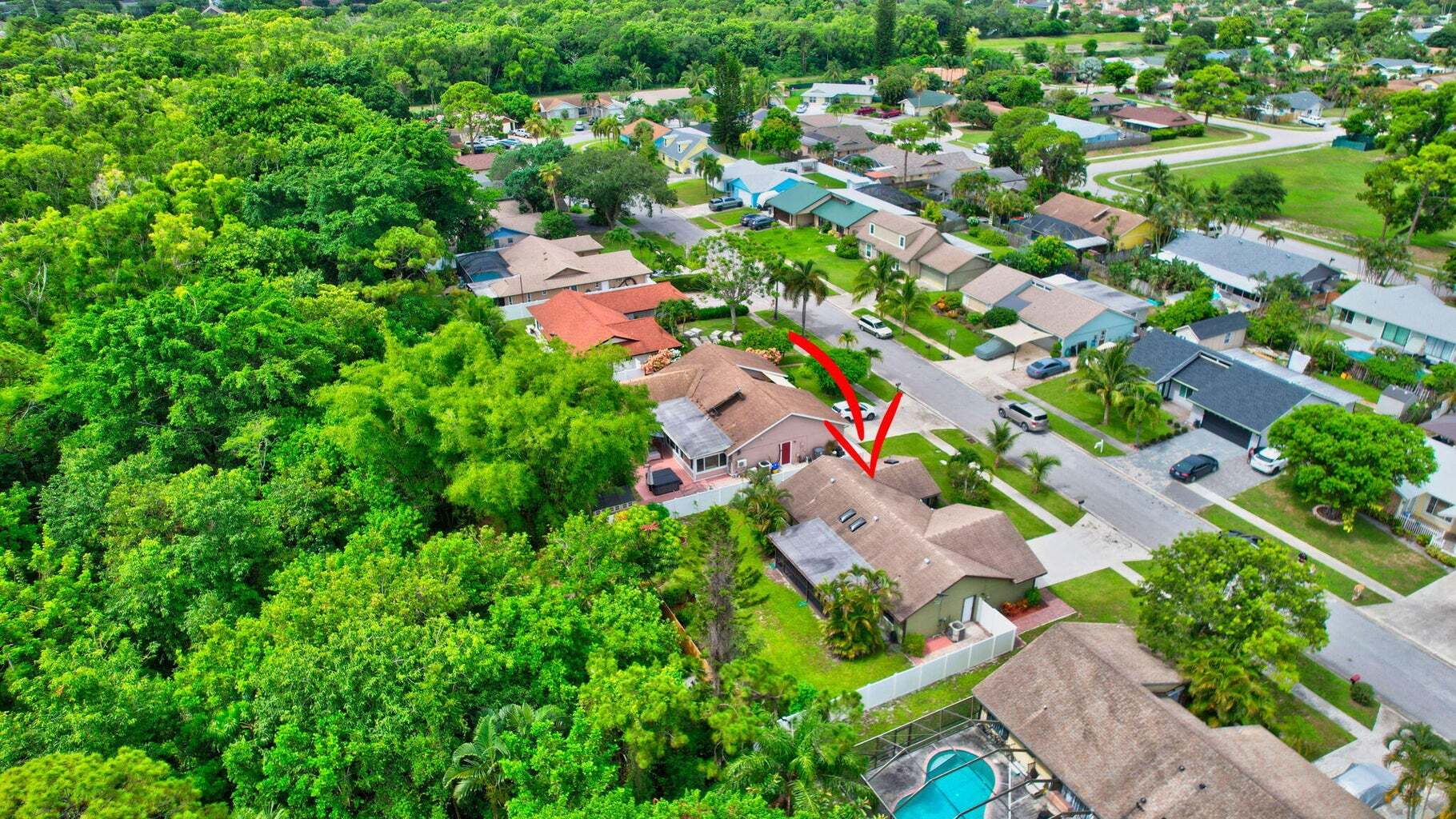 Building Photo - 9311 Longmeadow Cir