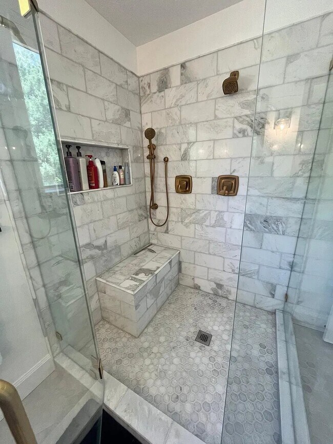 Building Photo - 10361 Ashley Park Dr
