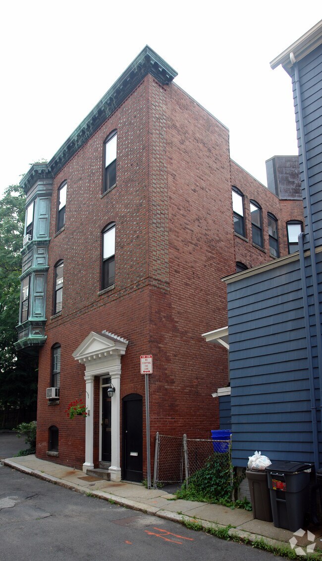 Building Photo - 1 Arnold Cir