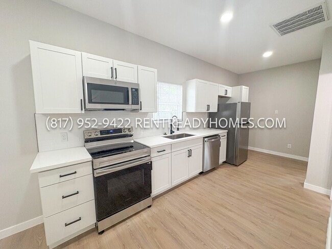 Building Photo - 6534 Myrtle St