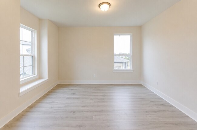 Building Photo - 21307 Blue Wood Aster Ct