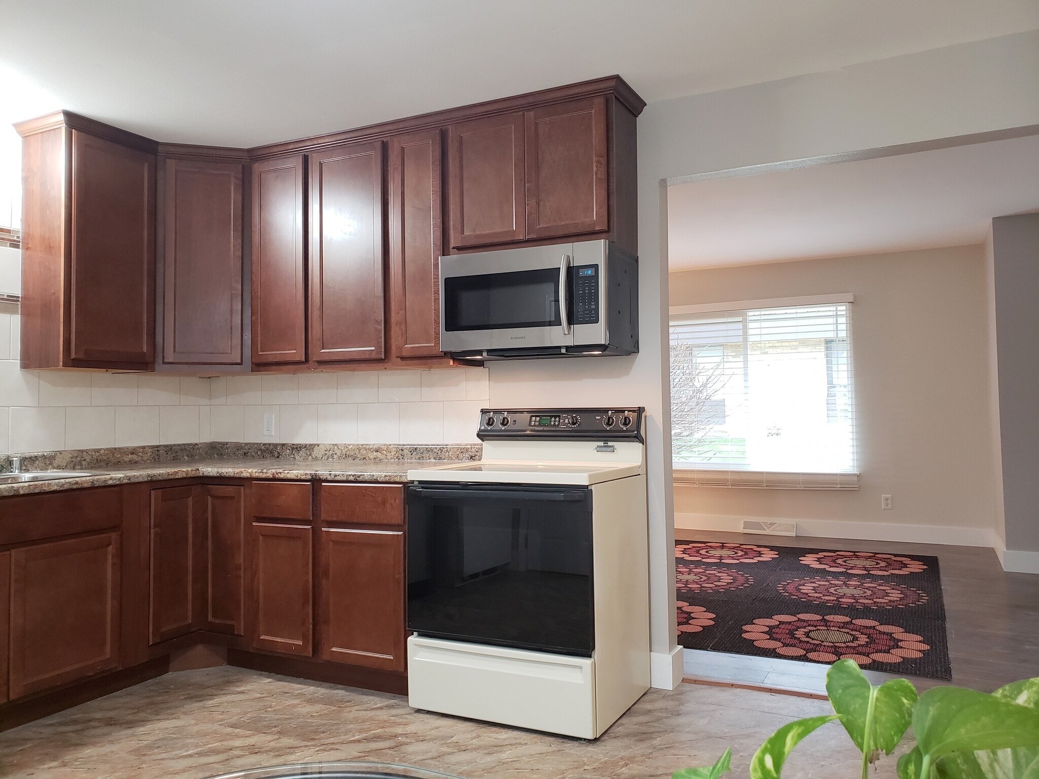 Building Photo - 5825 Balsam Rd