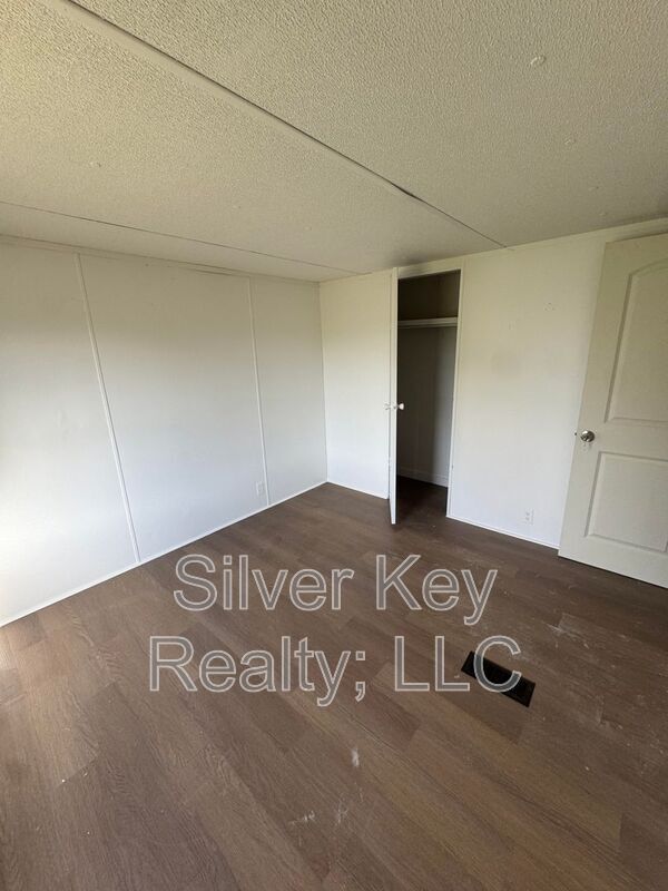 Building Photo - 3631-3637 Sweetwater Vonore Road