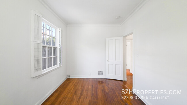 Building Photo - Updated 3Bedroom 3Bathroom In Prime Westwood