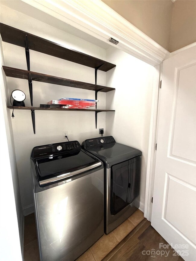 Building Photo - 1903 Lela Avenue