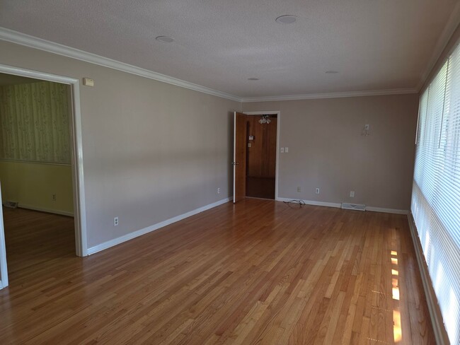 Building Photo - ORANGEBURG