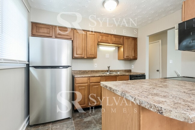 Building Photo - Prepare to be impressed by this 4 bedroom, 2 bathroom home