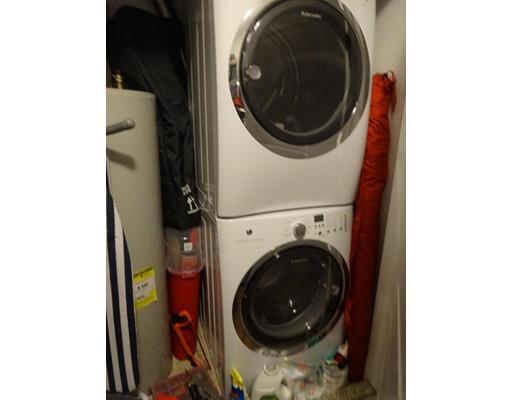 Building Photo - 380 W Broadway