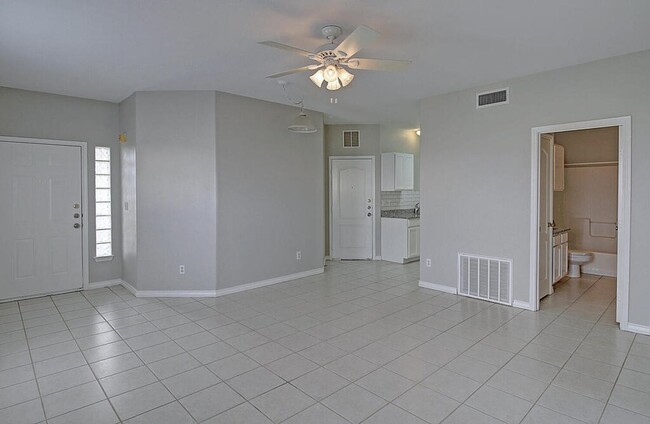 Building Photo - 13986 Fortuna Bay Dr