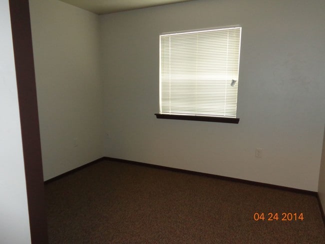 Building Photo - Bandon River