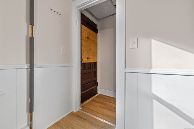 Building Photo - 115 High St