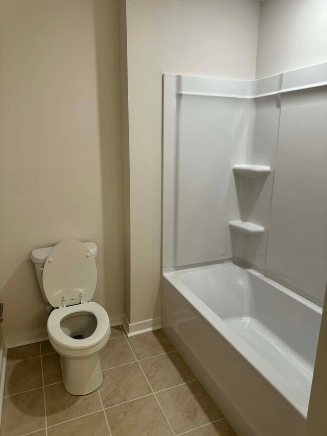 Building Photo - 112 Keating St