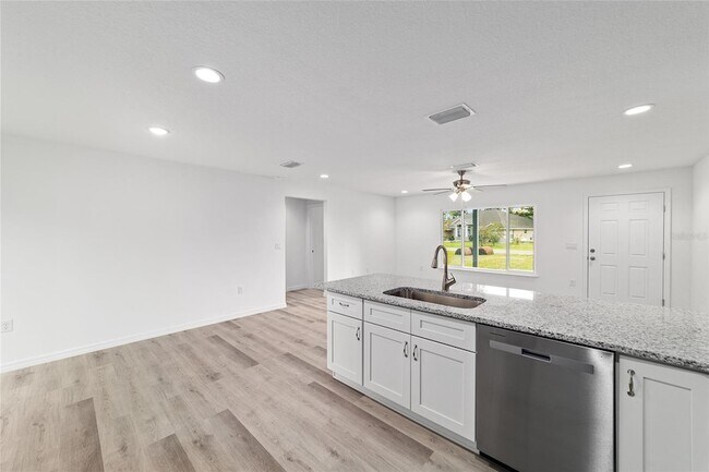 Building Photo - 874 NE 130th Terrace