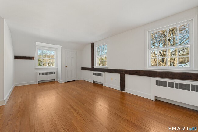 Building Photo - 111 Lyons Plain Rd