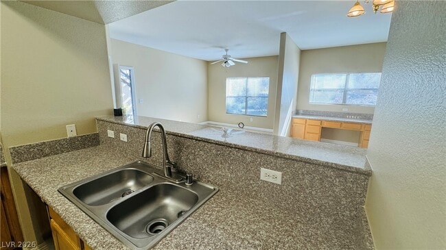 Building Photo - 45 Maleena Mesa St