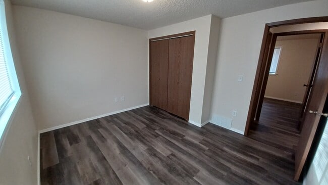 Building Photo - 11009 E Augusta Ct