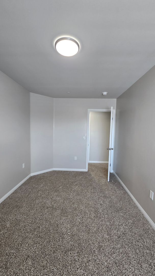 Building Photo - 1837 Walnut Dr