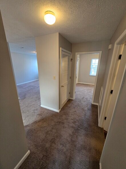 hall - 114 Herring Hts